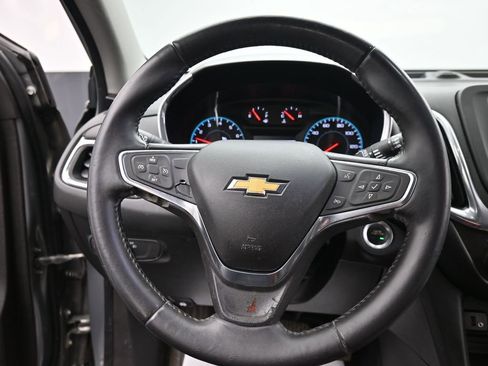 Used 2018 Chevrolet Equinox LT FWD image 21