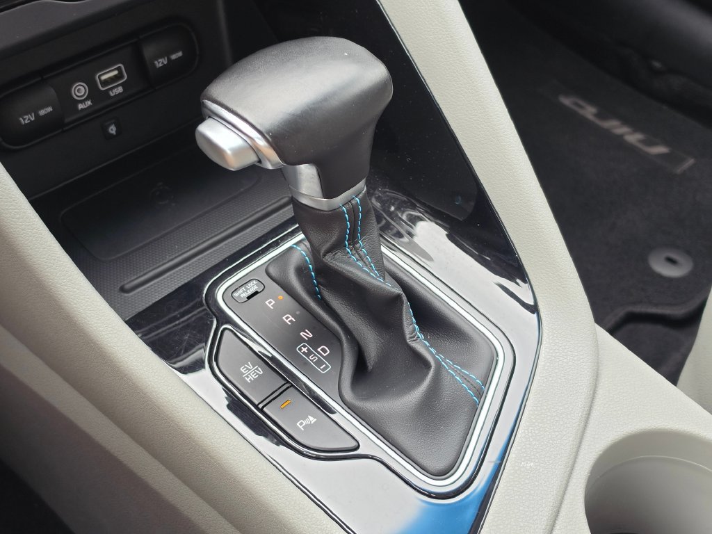 Used 2019 Kia Niro EX Premium FWD image 32