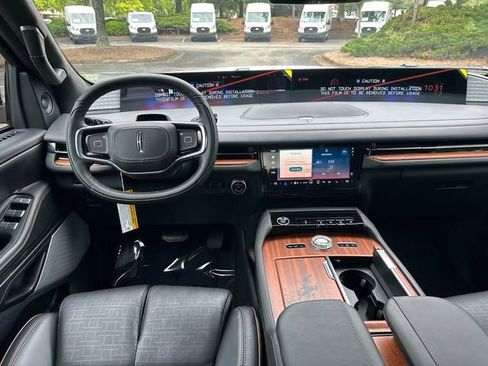 New 2026 Lincoln Navigator L Black Label AWD/4WD image 23