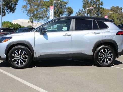 Used 2025 Toyota Corolla Cross AWD Hybrid image 8