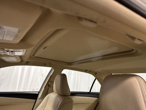 Used 2016 Toyota Camry XLE image 29