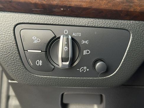 Used 2019 Audi Q5 2.0T Premium w/ Convenience Package image 33