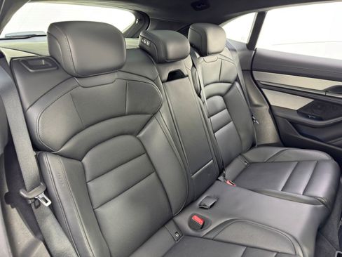 Used 2023 Porsche Taycan GTS image 41