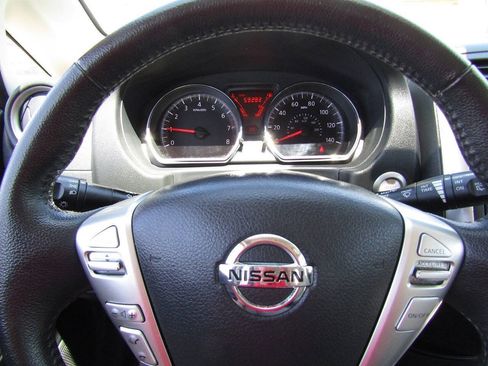Used 2014 Nissan Versa Note SV w/ SL Package FWD image 10