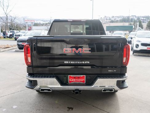 Used 2022 GMC Sierra 1500 SLT w/ SLT Premium Plus Package image 6