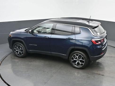 New 2026 Jeep Compass Limited image 40