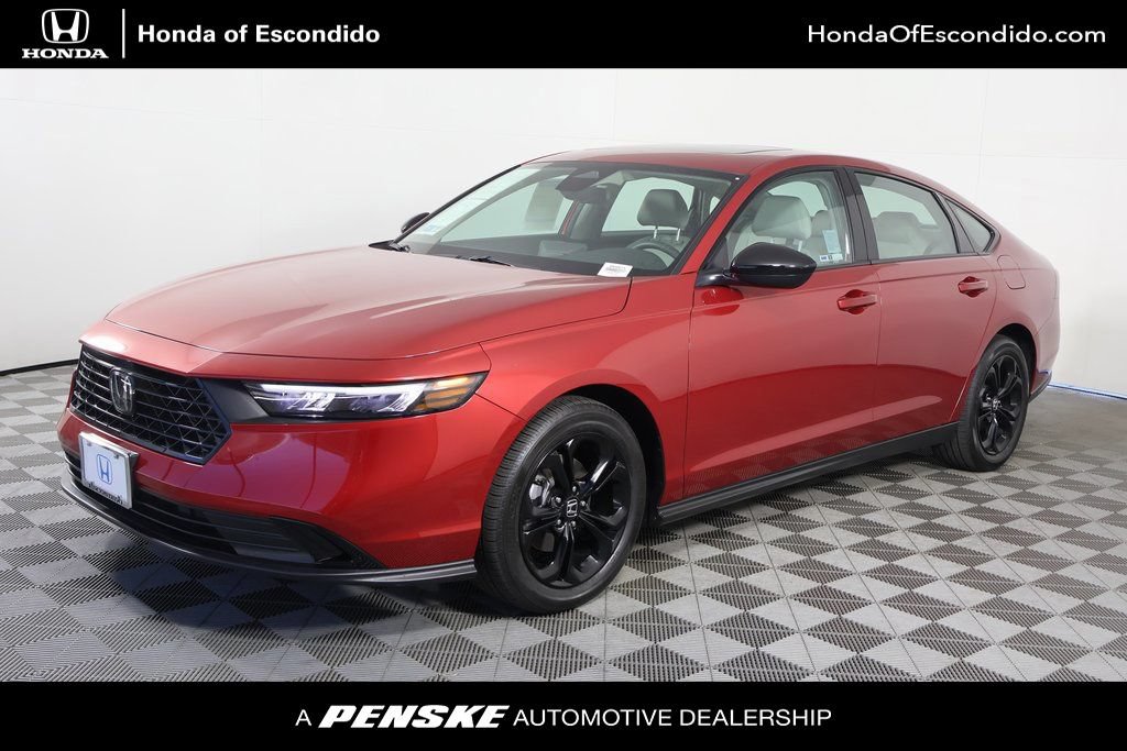 Used 2025 Honda Accord SE image 1