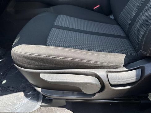 Used 2021 Kia Sorento LX FWD image 26