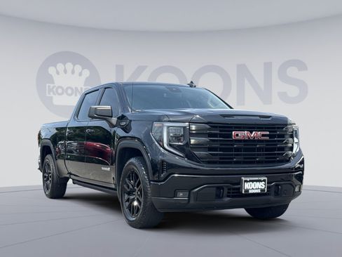 Used 2023 GMC Sierra 1500 Elevation AWD/4WD image 10