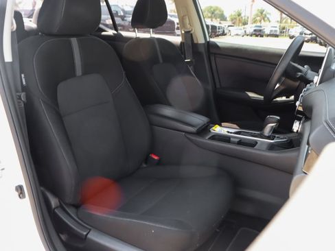 Used 2023 Nissan Sentra SV FWD image 34