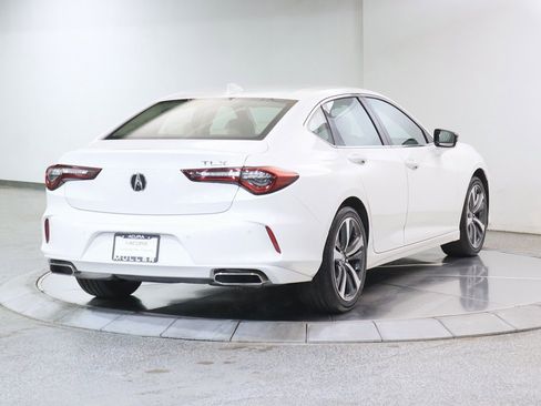 Used 2025 Acura TLX w/ Technology Package image 9