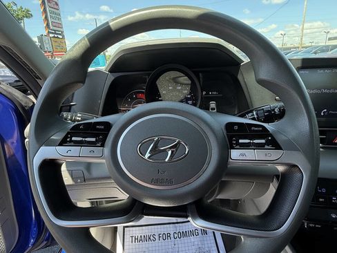 Used 2022 Hyundai Elantra SEL w/ Cargo Package FWD image 33
