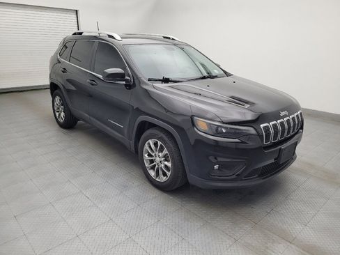 Used 2019 Jeep Cherokee Latitude Plus FWD image 11