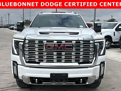 Used 2024 GMC Sierra 2500 Denali w/ Denali Reserve Package image 2