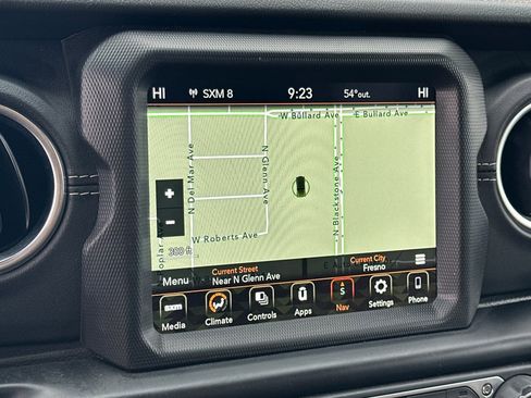 Used 2022 Jeep Wrangler Unlimited Sahara image 19