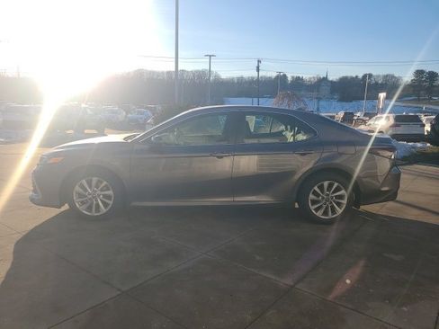 Used 2023 Toyota Camry LE image 4