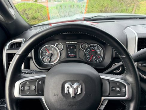 Used 2024 RAM 3500 Big Horn image 16