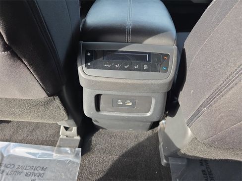 Certified 2024 Nissan Pathfinder SV image 18