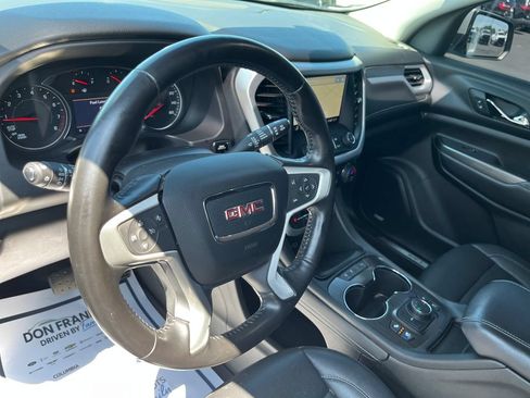 Used 2020 GMC Acadia SLT w/ Premium Package FWD image 14