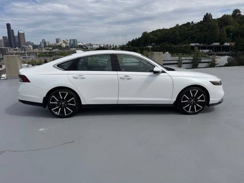 Certified 2024 Honda Accord Touring image 3