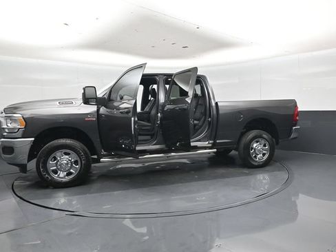 Used 2024 RAM 2500 Tradesman w/ Chrome Appearance Group AWD/4WD image 50