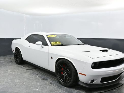 Used 2018 Dodge Challenger R/T Scat Pack w/ Dynamics Package image 5