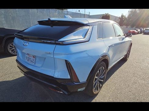 Used 2024 Cadillac Lyriq Sport RWD image 5