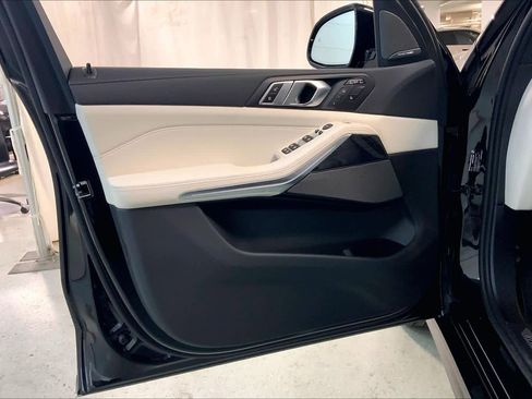 New 2026 BMW X7 xDrive40i w/ M Sport Package image 10