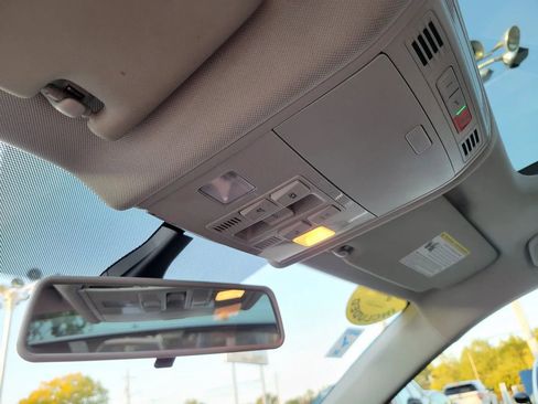 Used 2020 Volkswagen Jetta SE image 26