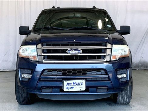 Used 2015 Ford Expedition EL XLT w/ Equipment Group 202A RWD image 3