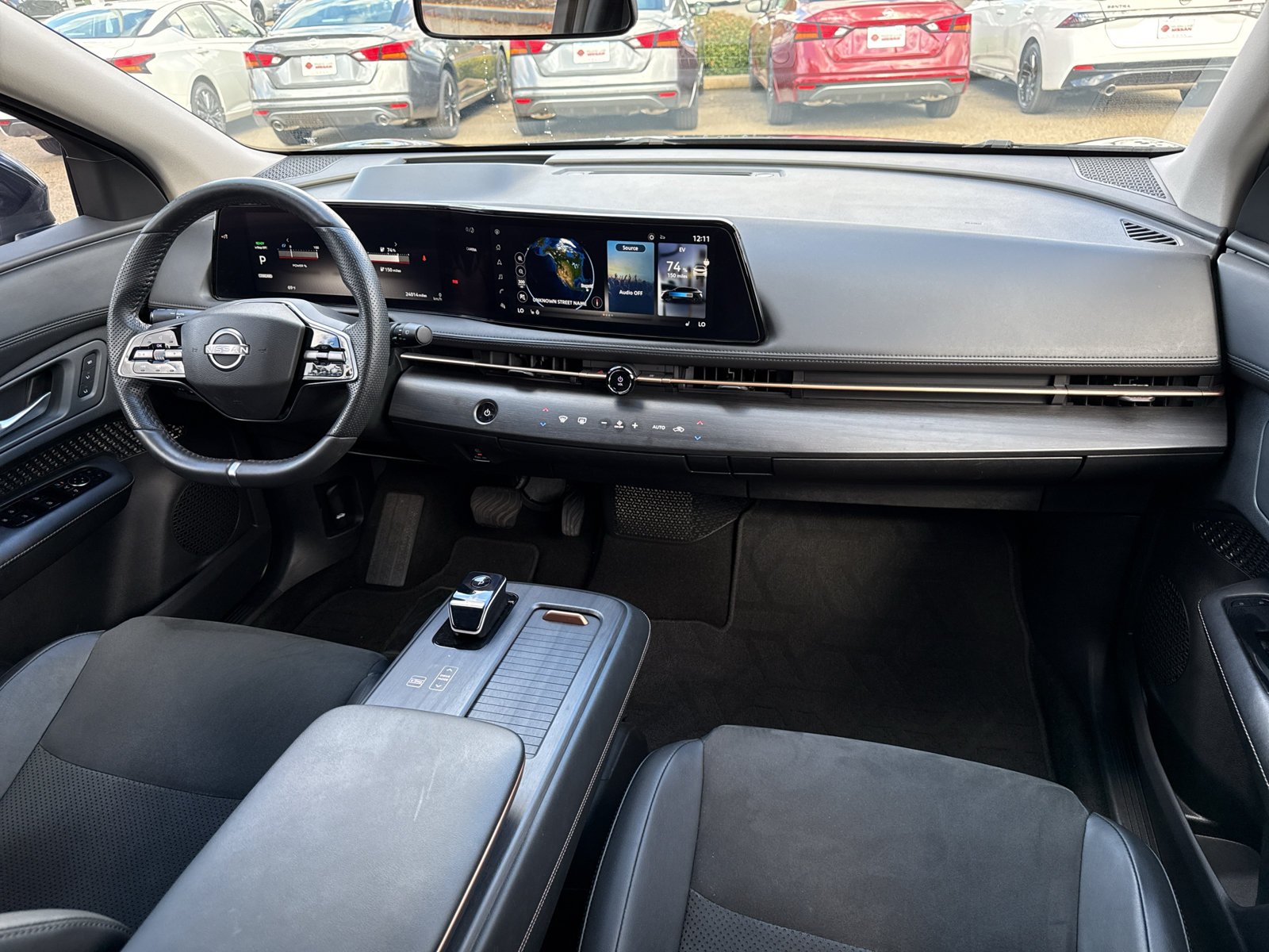 Used 2024 Nissan Ariya FWD image 16