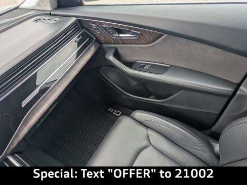 Used 2019 Audi Q8 Prestige w/ Luxury Package AWD/4WD image 18