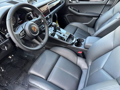 New 2026 Porsche Macan S image 4