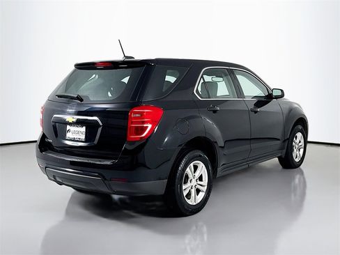 Used 2017 Chevrolet Equinox LS image 7