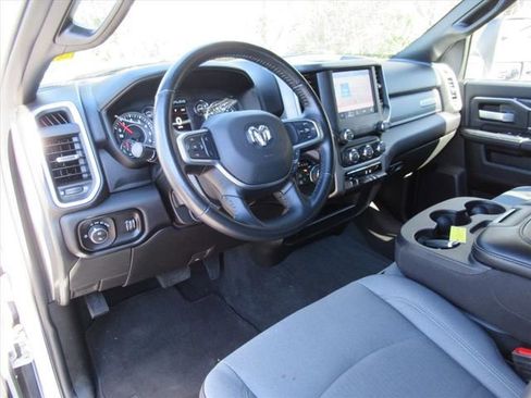 Used 2024 RAM 2500 Big Horn w/ Bed Utility Group image 14