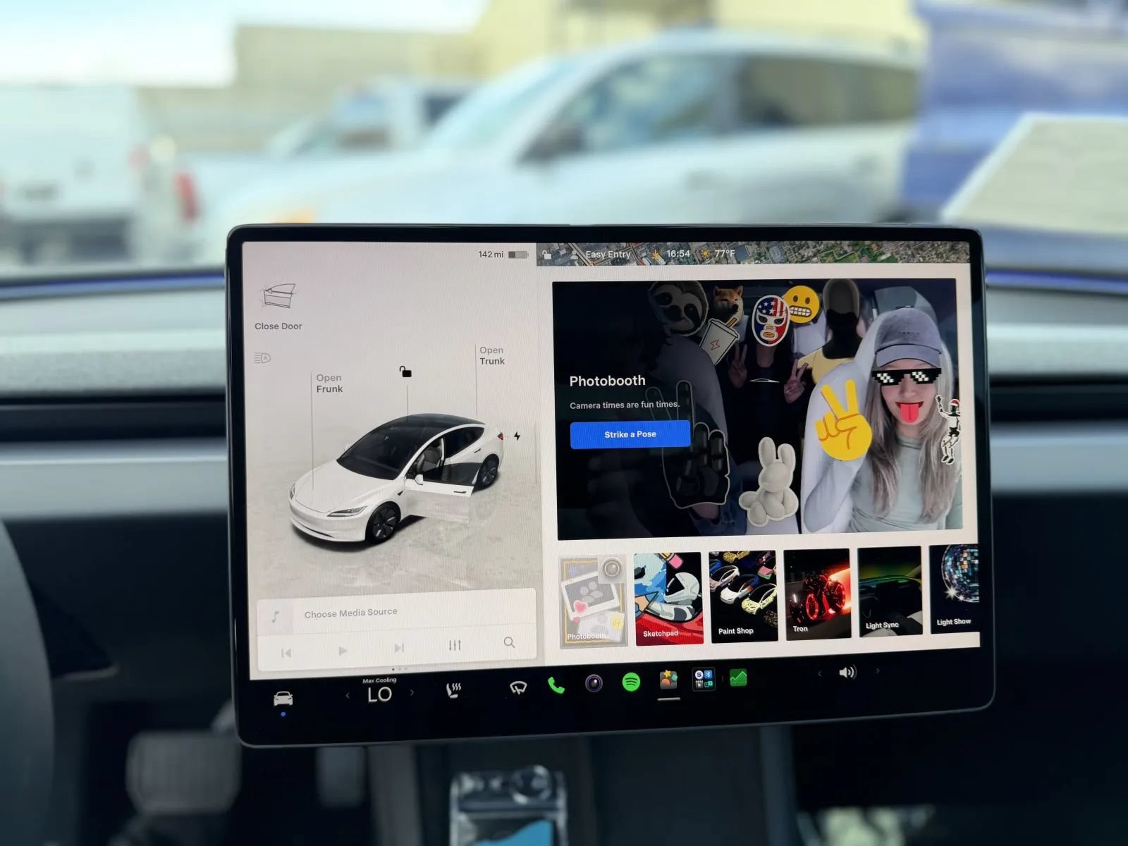 Used 2025 Tesla Model 3 Long Range RWD image 32