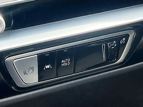 Used 2025 Cadillac Lyriq Sport RWD image 10