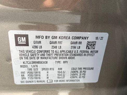 Used 2022 Chevrolet Trax LT w/ LT Convenience Package FWD image 28