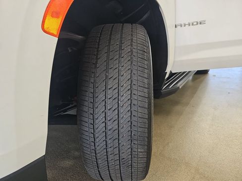 Certified 2023 Chevrolet Tahoe Premier AWD/4WD image 40