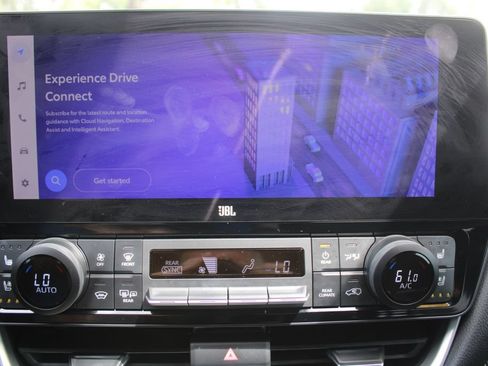 Used 2024 Toyota Grand Highlander AWD Hybrid image 50