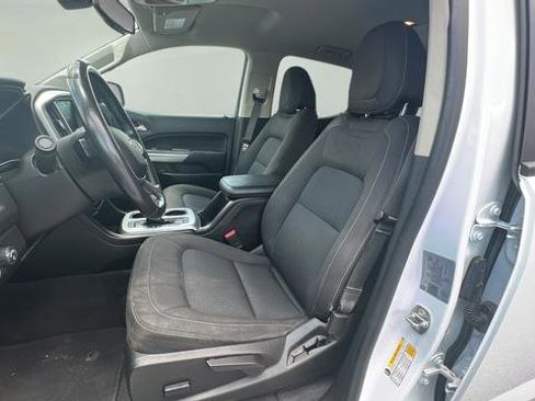 Used 2022 Chevrolet Colorado LT w/ LT Convenience Package AWD/4WD image 19