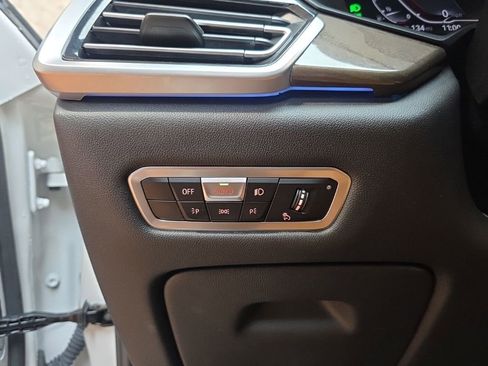 Used 2022 BMW X5 xDrive45e image 13