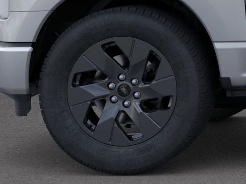 New 2025 Ford F150 Lightning Lariat image 19