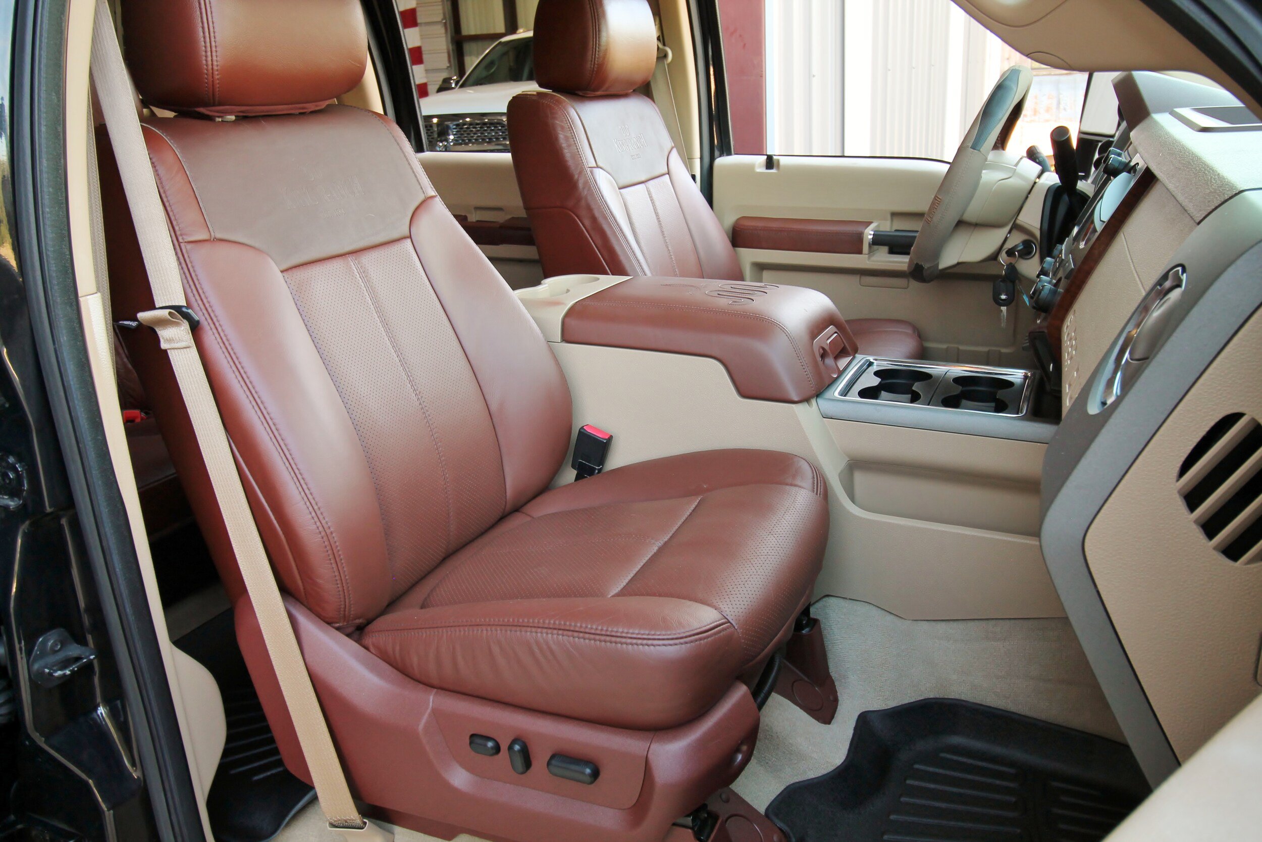 Used 2012 Ford F250 King Ranch w/ King Ranch w/Chrome Pkg AWD/4WD image 41