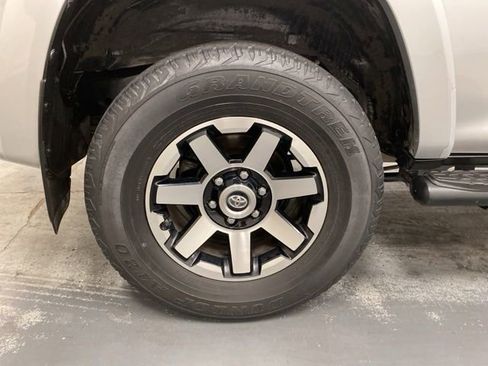 Used 2019 Toyota 4Runner TRD Off-Road image 26