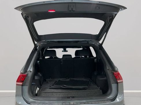 Used 2022 Volkswagen Tiguan SE R-Line FWD image 20