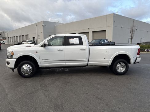 Used 2022 RAM 3500 Limited image 6