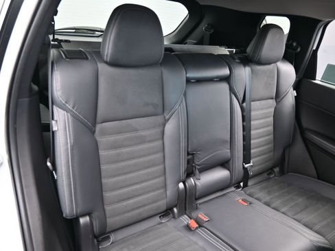 Used 2022 Mitsubishi Outlander SE image 41