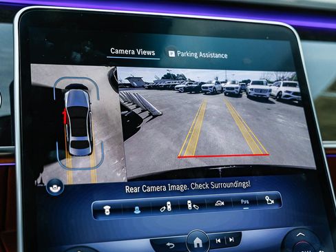 Certified 2022 Mercedes-Benz S 580 4MATIC Sedan w/ Rear Seat Package image 25