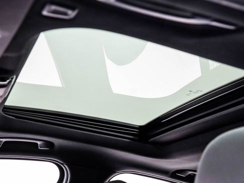 Used 2025 BMW 330i xDrive Sedan image 18